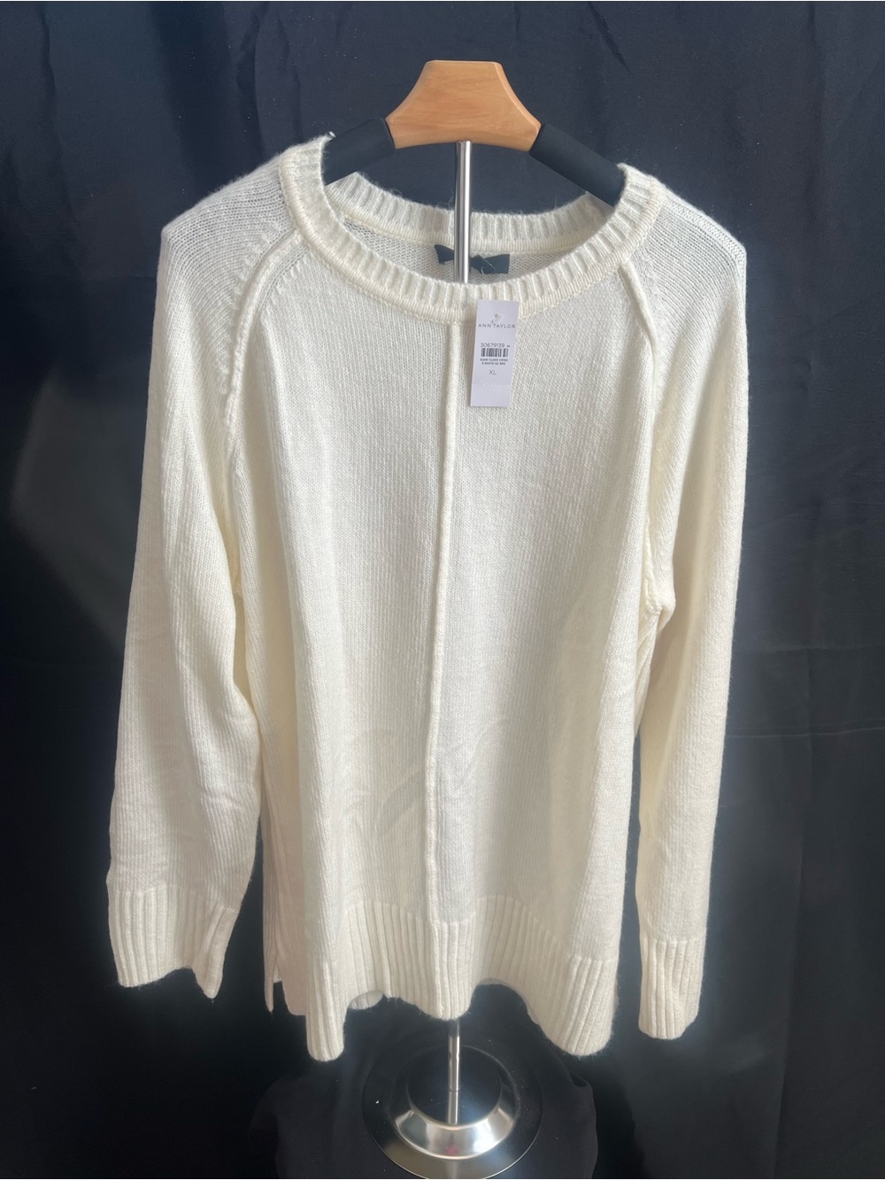 Ann Taylor Women’s Cream Crewneck Sweater - Lightweight Knit